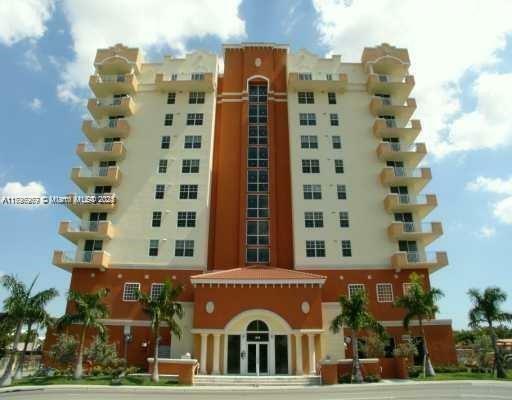 Property Photo: 215 SW 42nd Ave 905 FL 33134