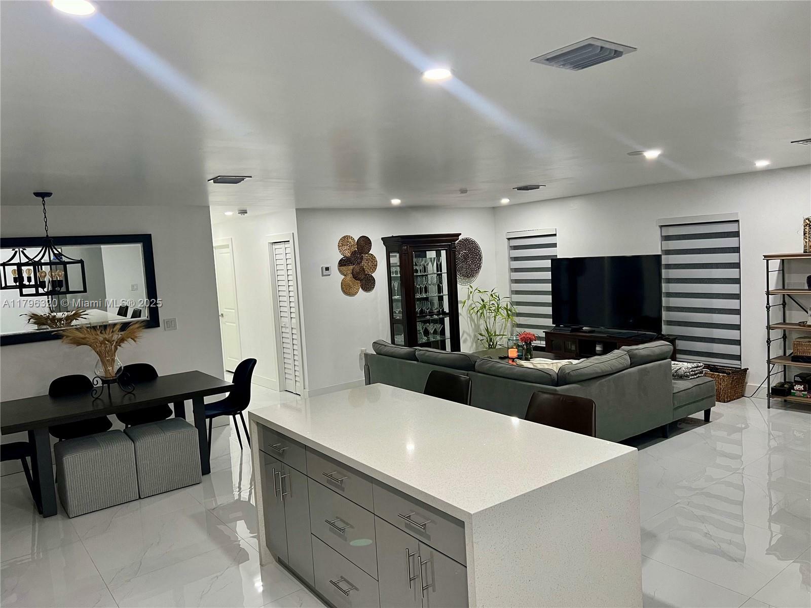 Property Photo: 18133 SW 93rd Ave FL 33157