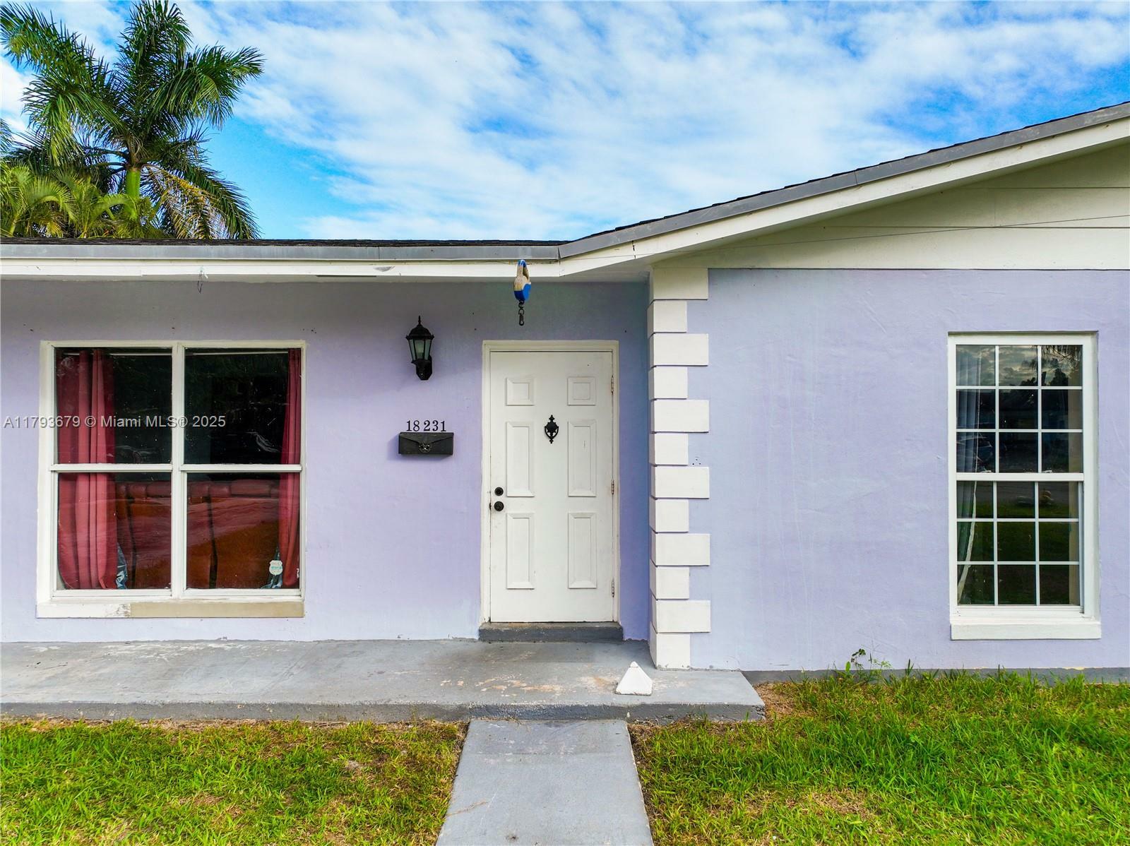 Property Photo: 18231 SW 90th Ct FL 33157