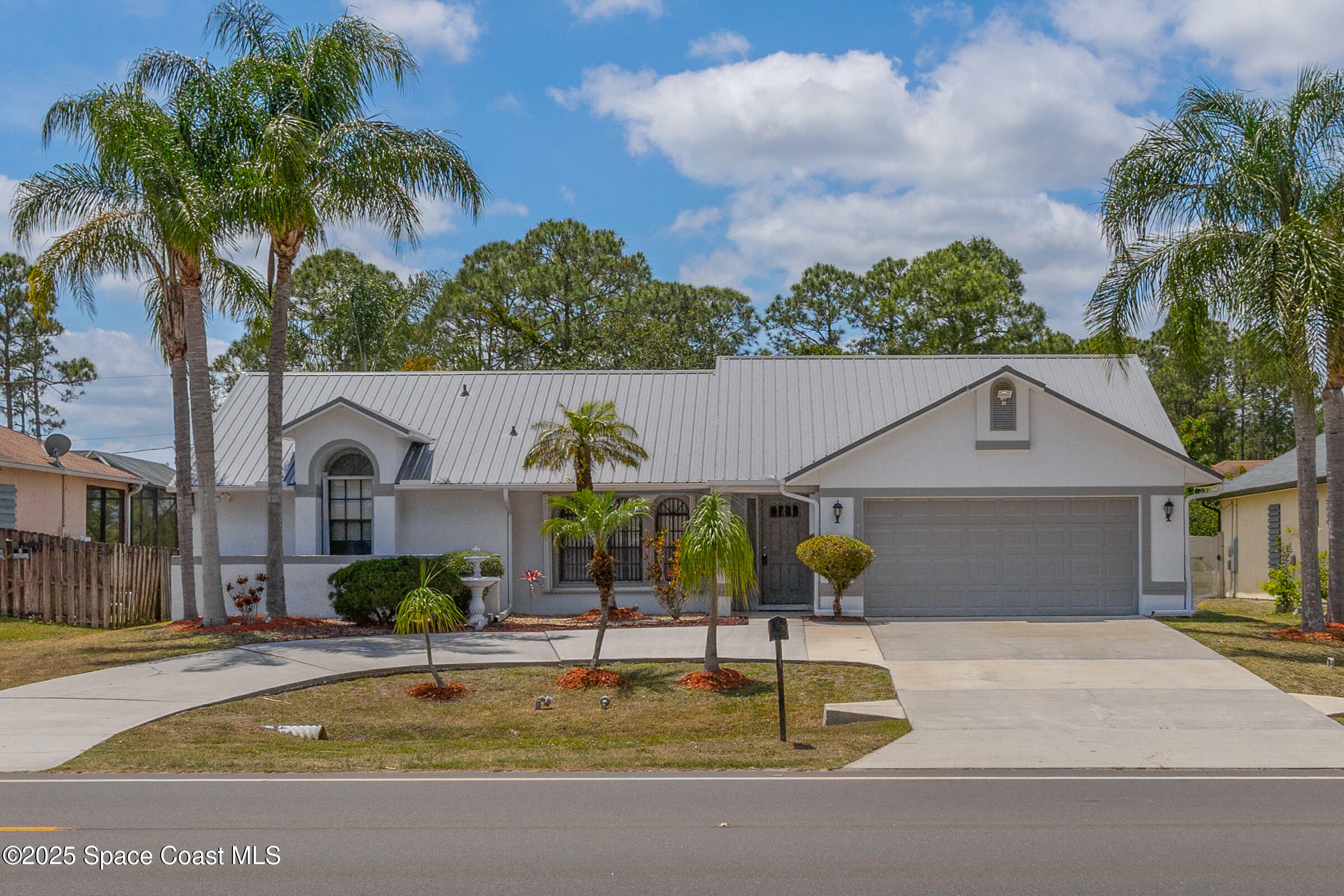 Property Photo: 930 Degroodt Road SW FL 32908