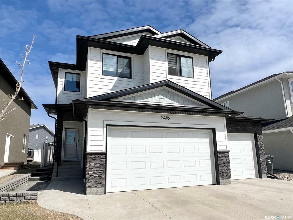 Property Photo: 2415 Rosewood Drive SK S7V 0Z3