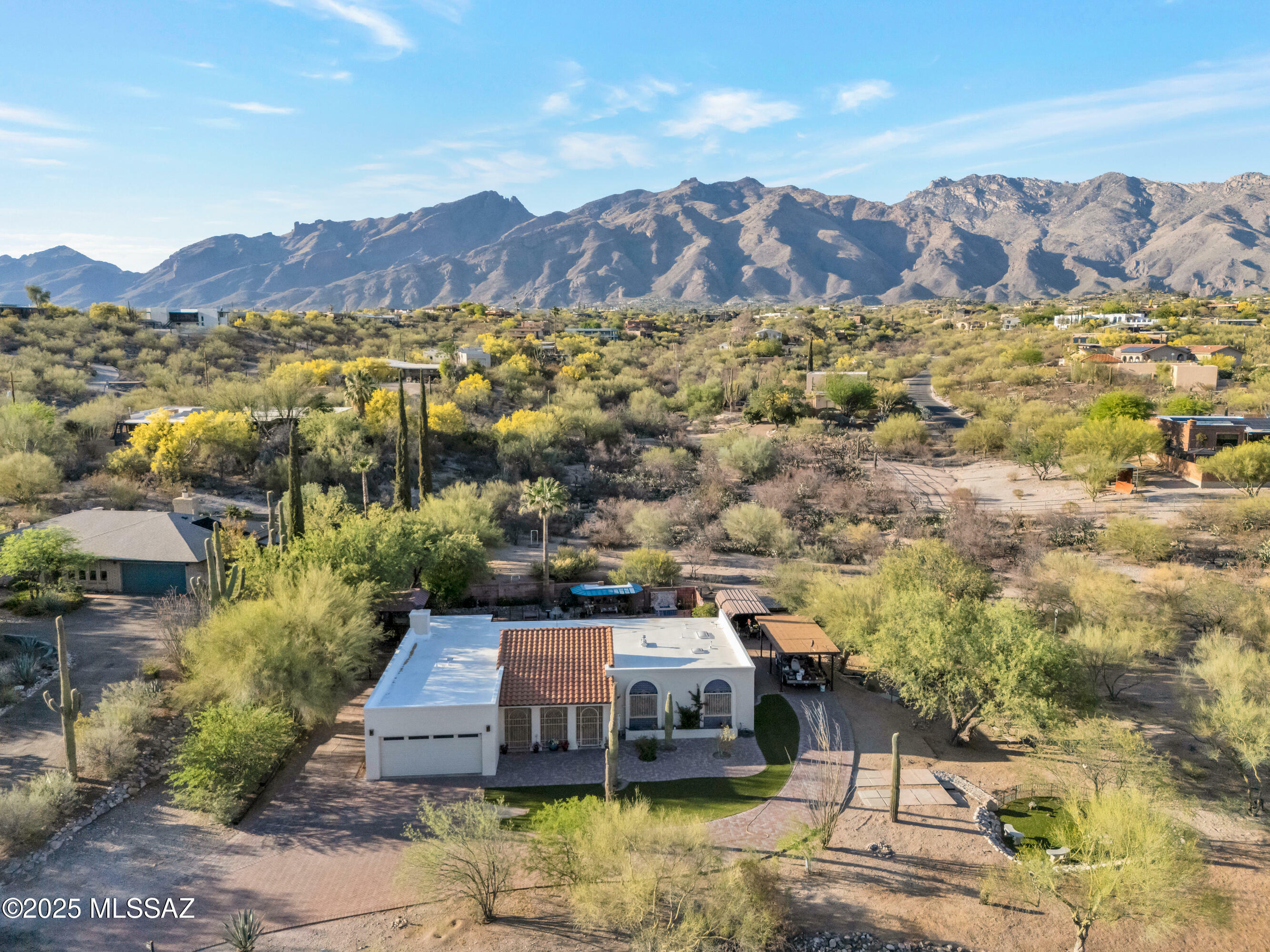 Property Photo: 4764 N Circulo Del Bac AZ 85718
