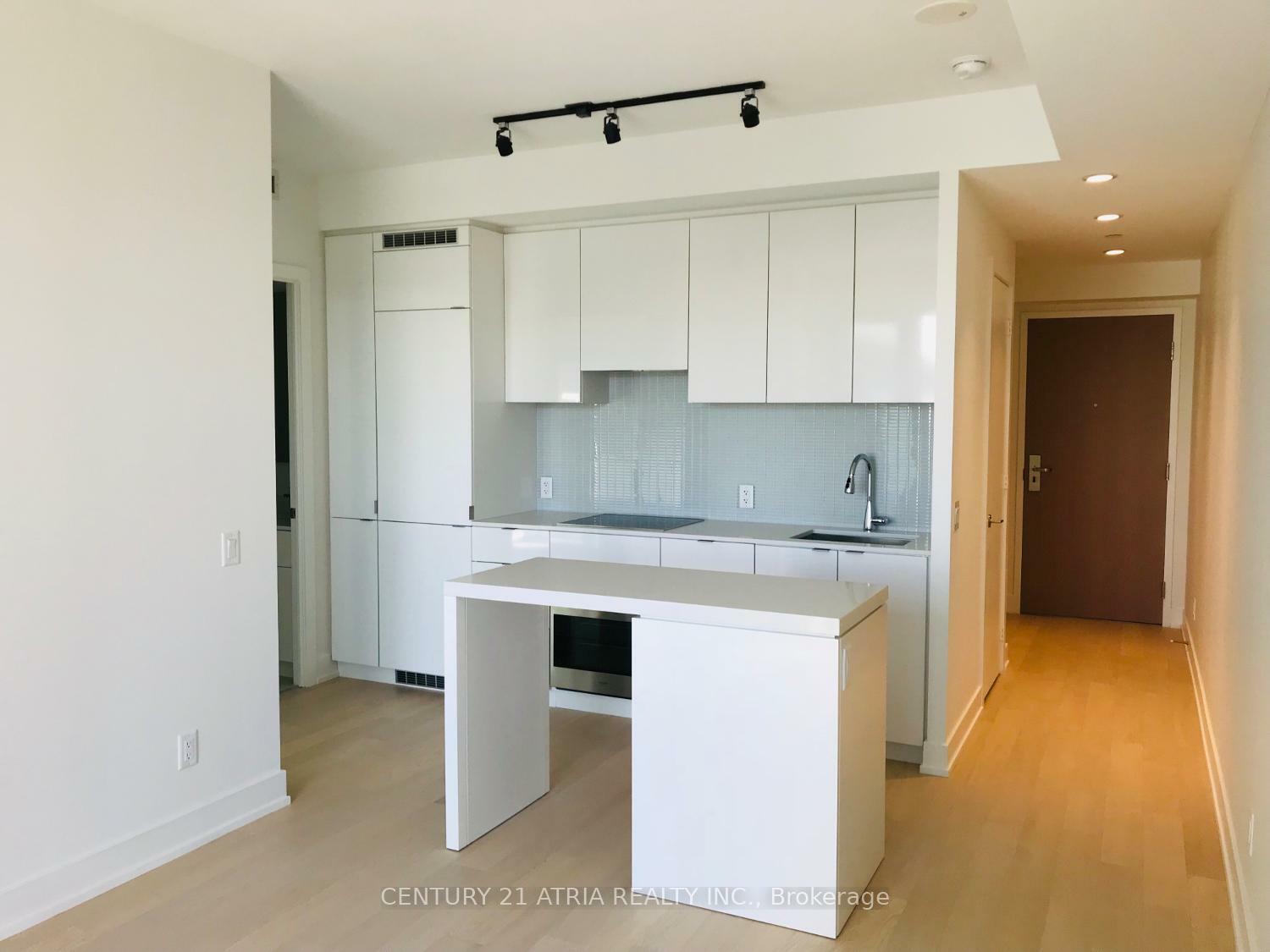 Property Photo: 7 Grenville Street 2512 ON M4Y 0E9