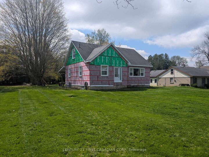 Property Photo: 211 King Edward Street ON N3L 3E3