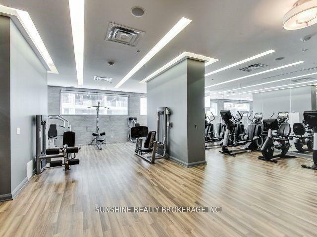 Photo de la propriété: 155 Yorkville Avenue 1518 ON M5R 1C4