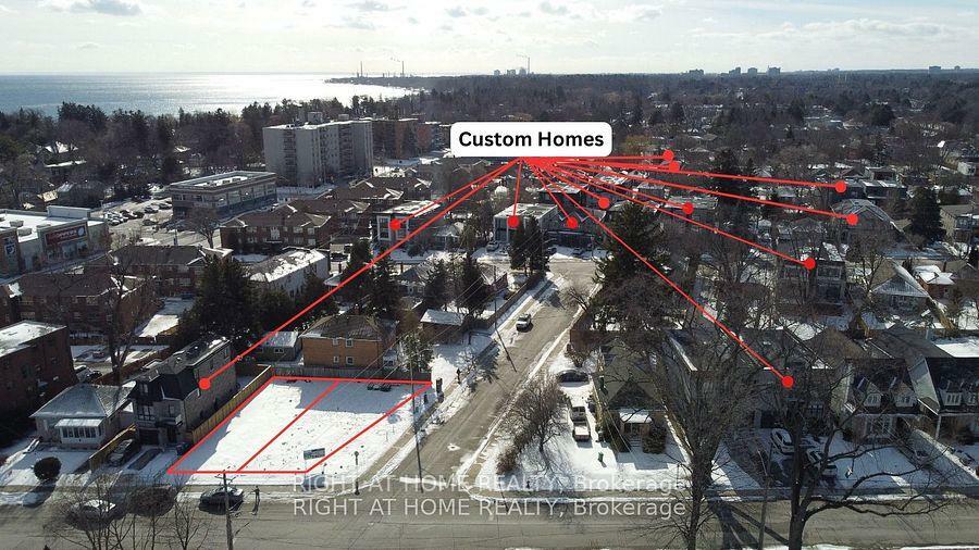 Photo de la propriété: 10B Benson Avenue ON L5H 2P2