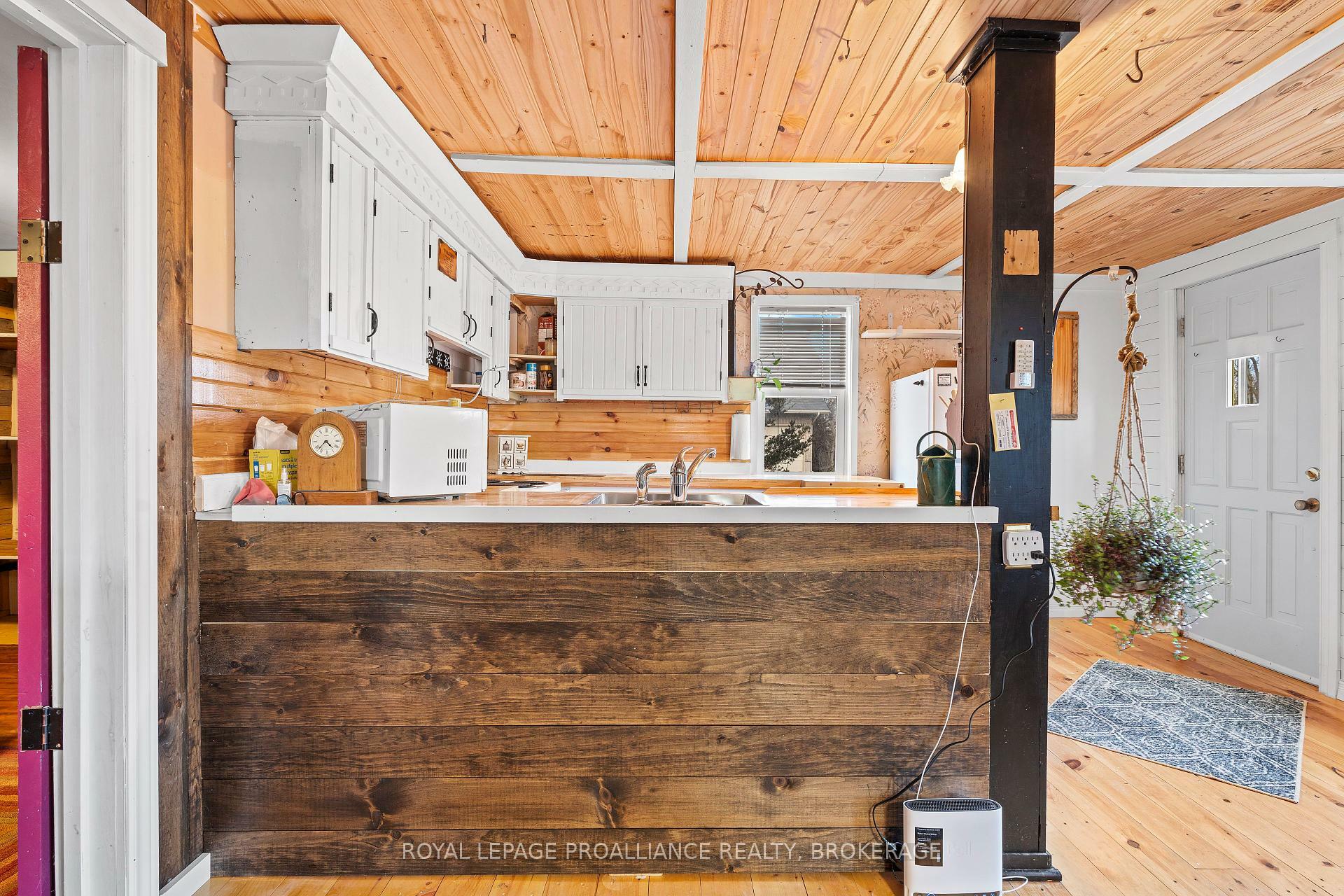 Property Photo: 32 Cutler Road ON K0K 3N0