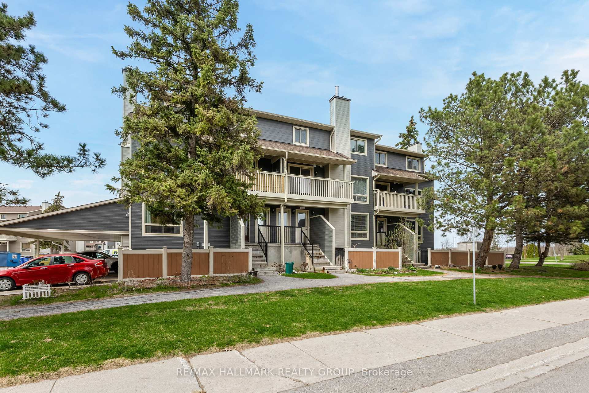 Property Photo: 802 St Andre Drive 44A ON K1C 4R3