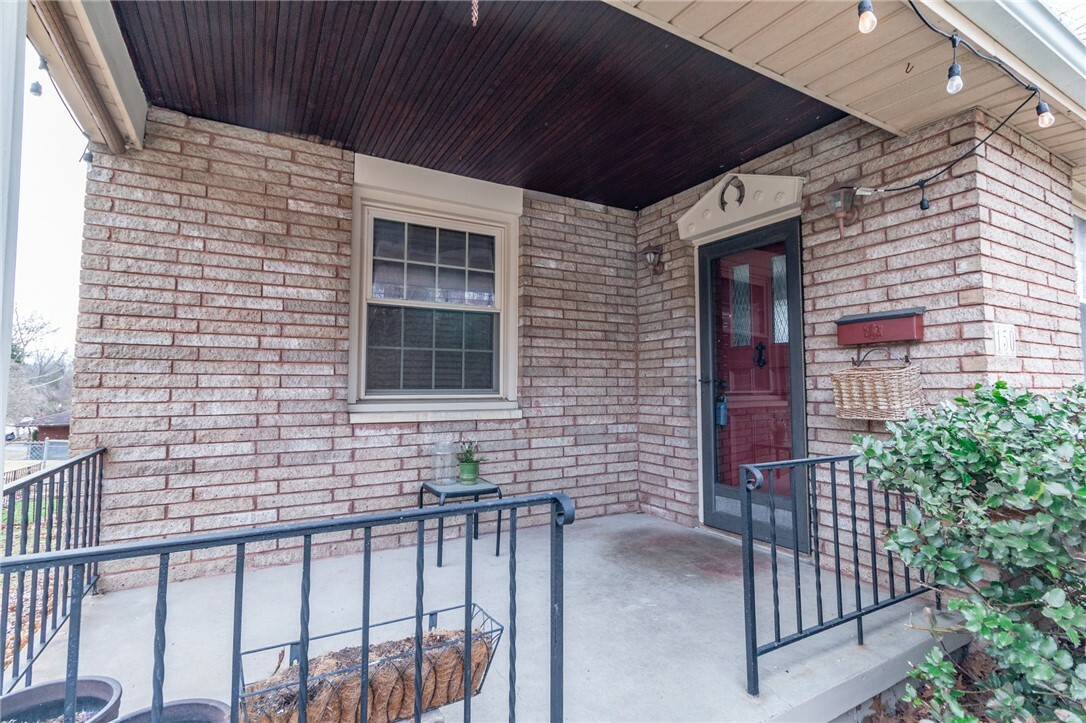 Property Photo: 150 Kane Blvd PA 15017