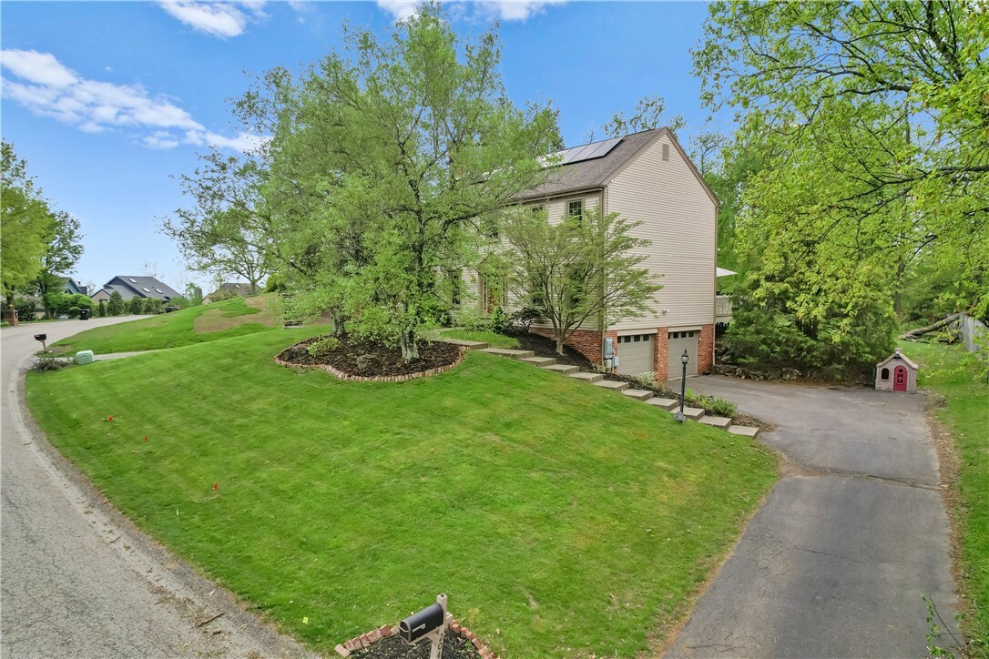 Property Photo: 204 Saint Charles Pl PA 15215