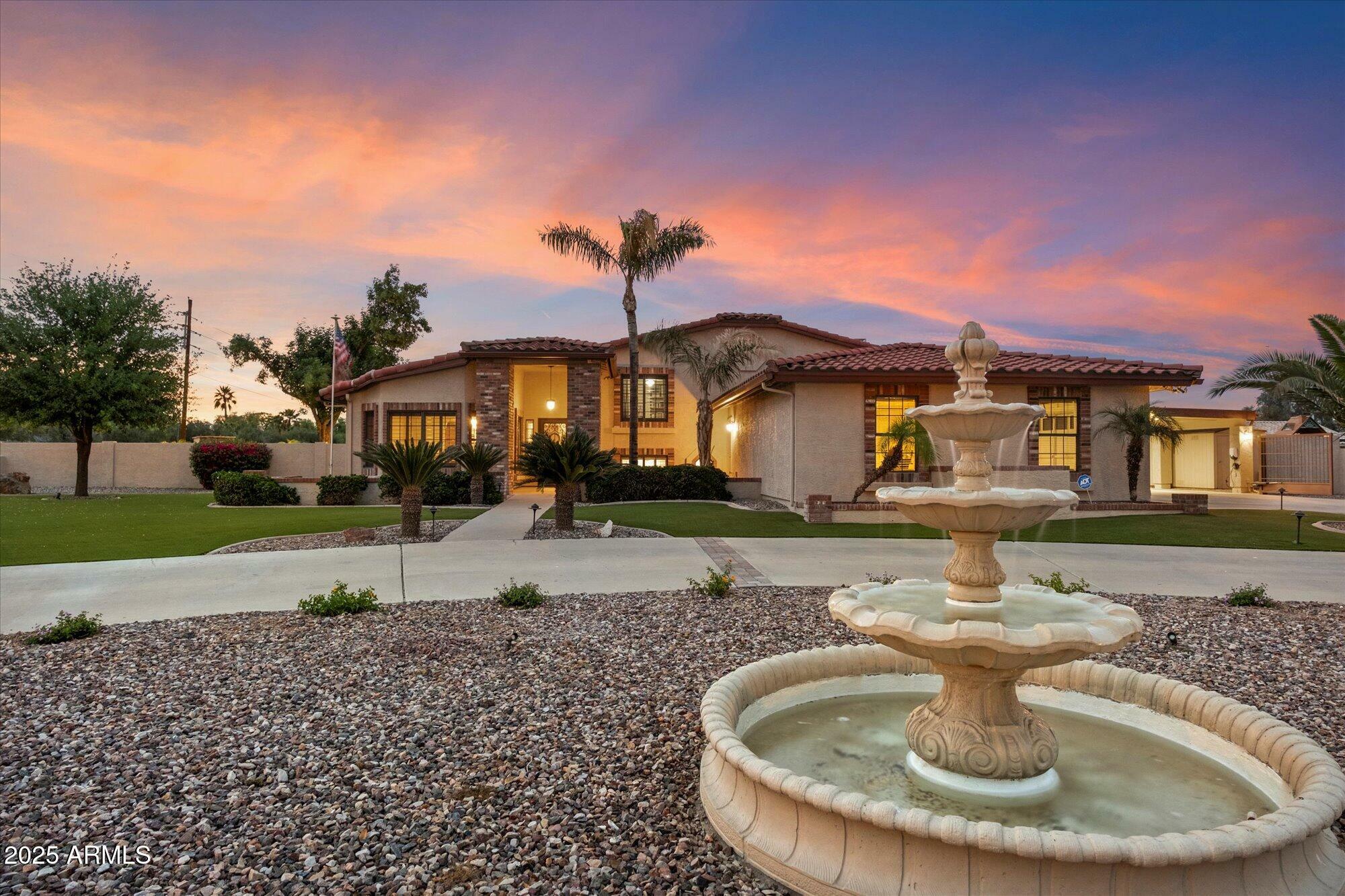 5044 W Electra Lane  Glendale AZ 85310 photo