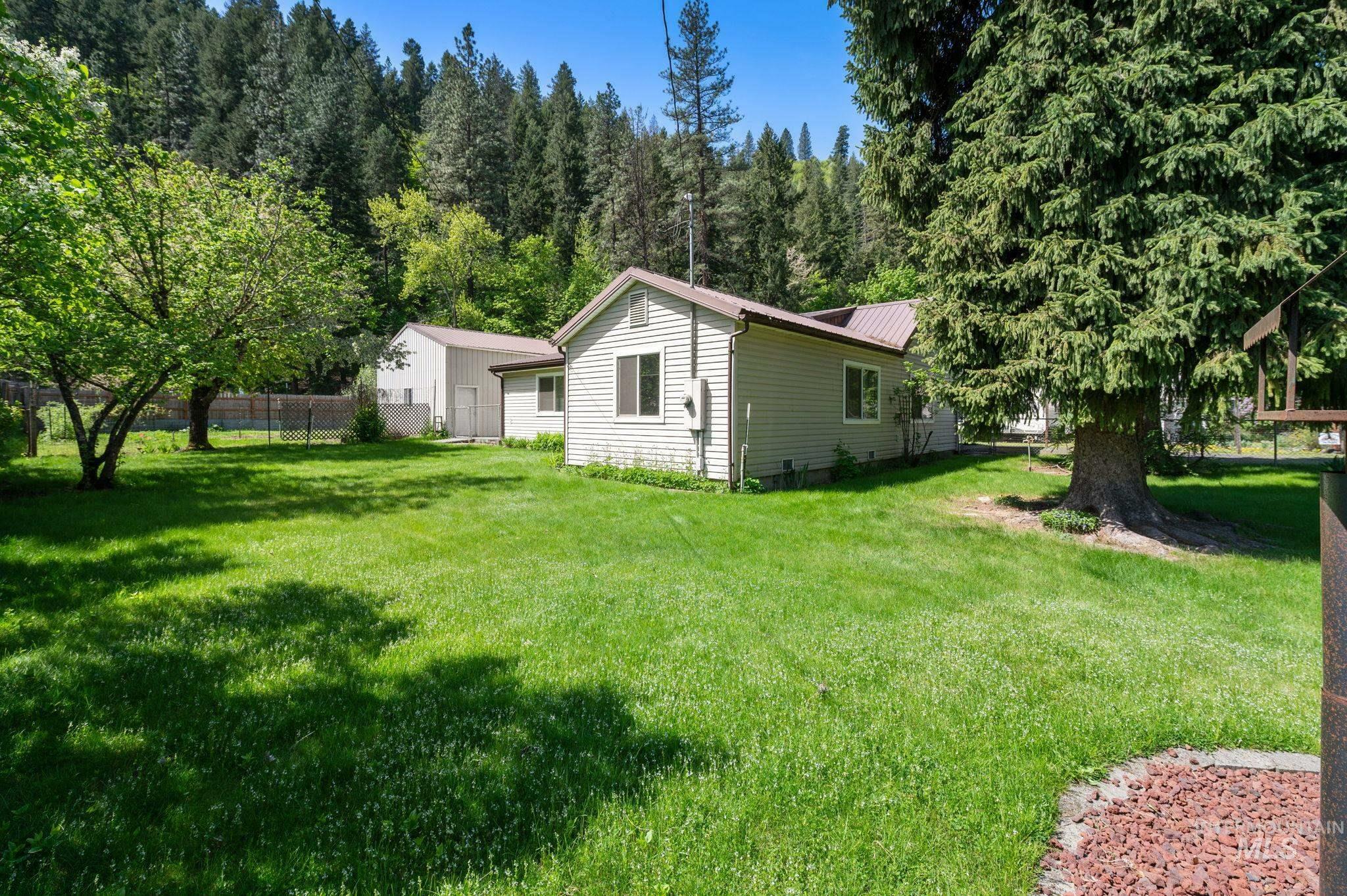 Property Photo: 364 Harmony Heights Loop ID 83544