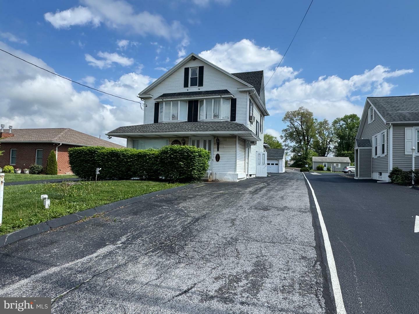 239 York Road  Carlisle PA 17013 photo