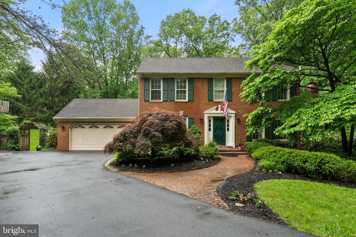 Property Photo: 11100 Burywood Lane VA 20194