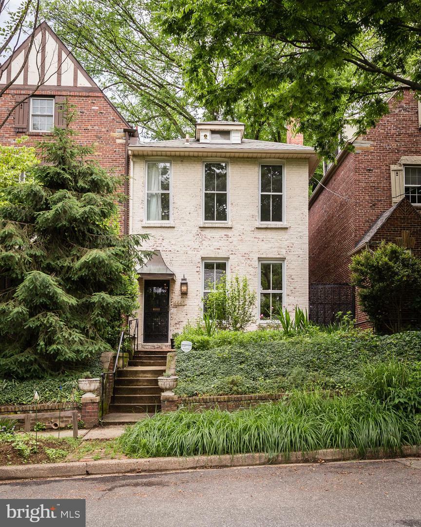 Property Photo: 4445 Volta Place NW DC 20007