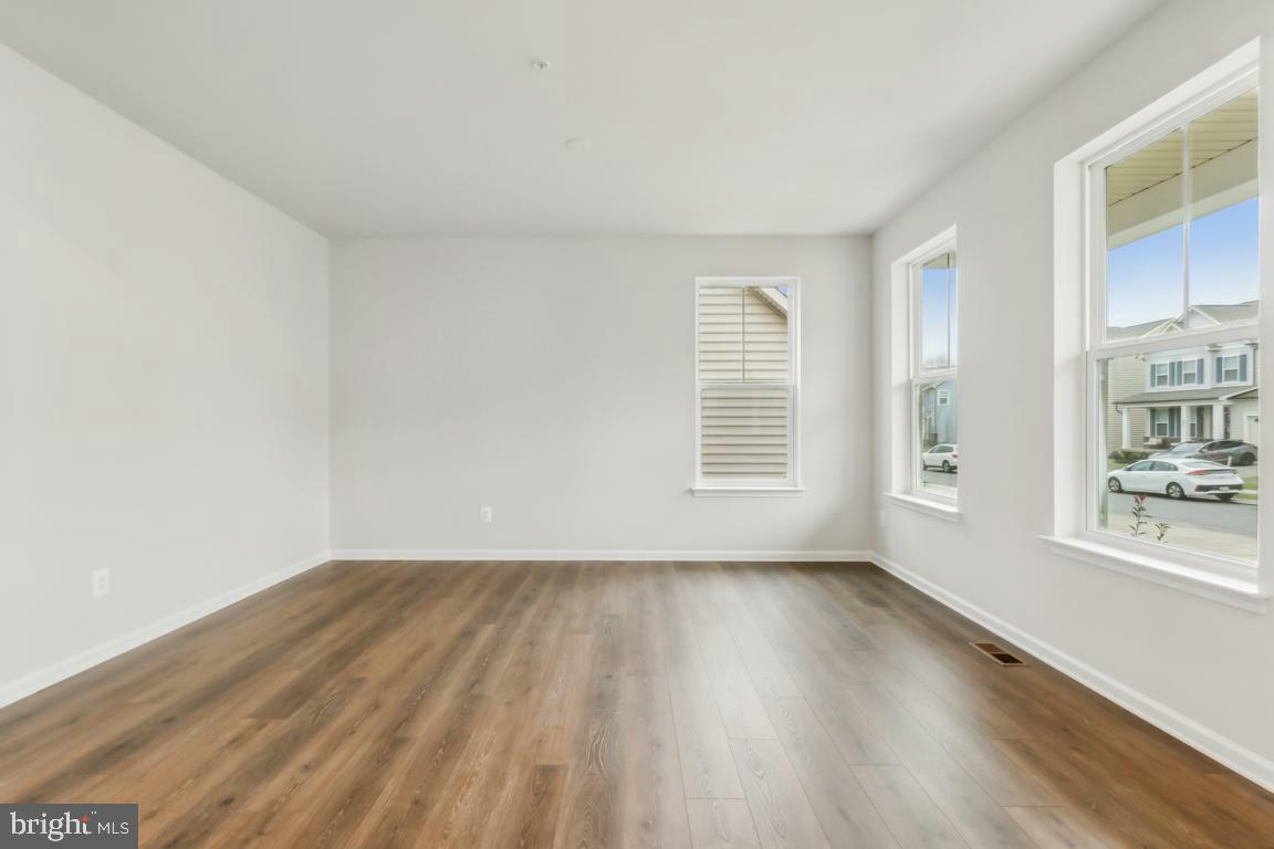 Property Photo: 9862 Selkie Lane MD 20601