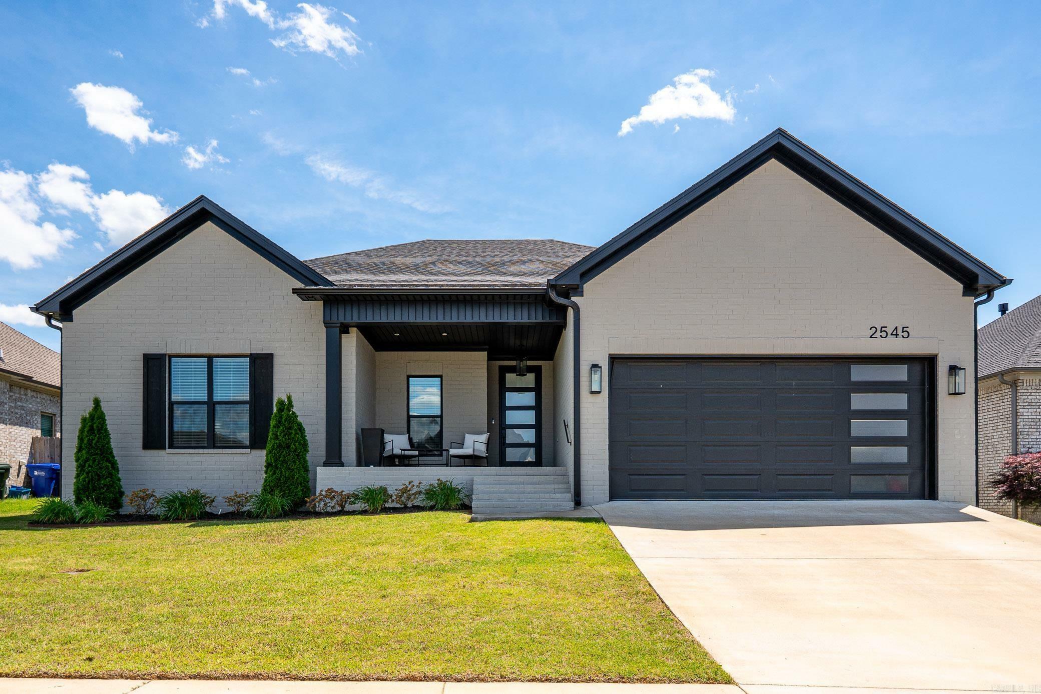 Property Photo: 2545 Lilac Drive AR 72034