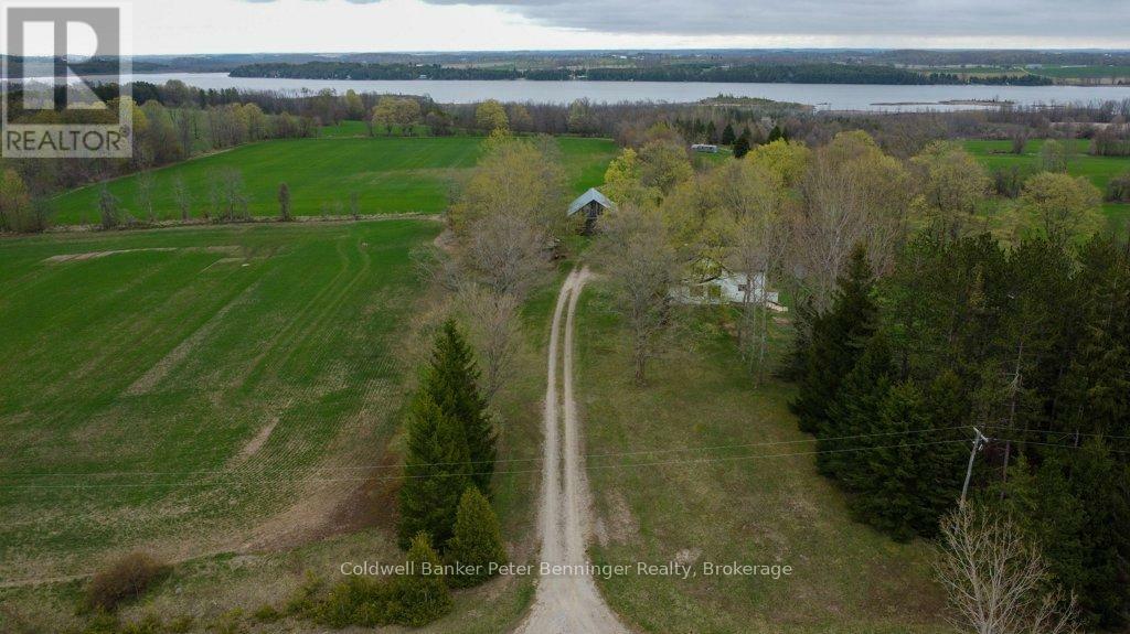 Property Photo:  252 5 Sideroad North  ON N0H 2C5 
