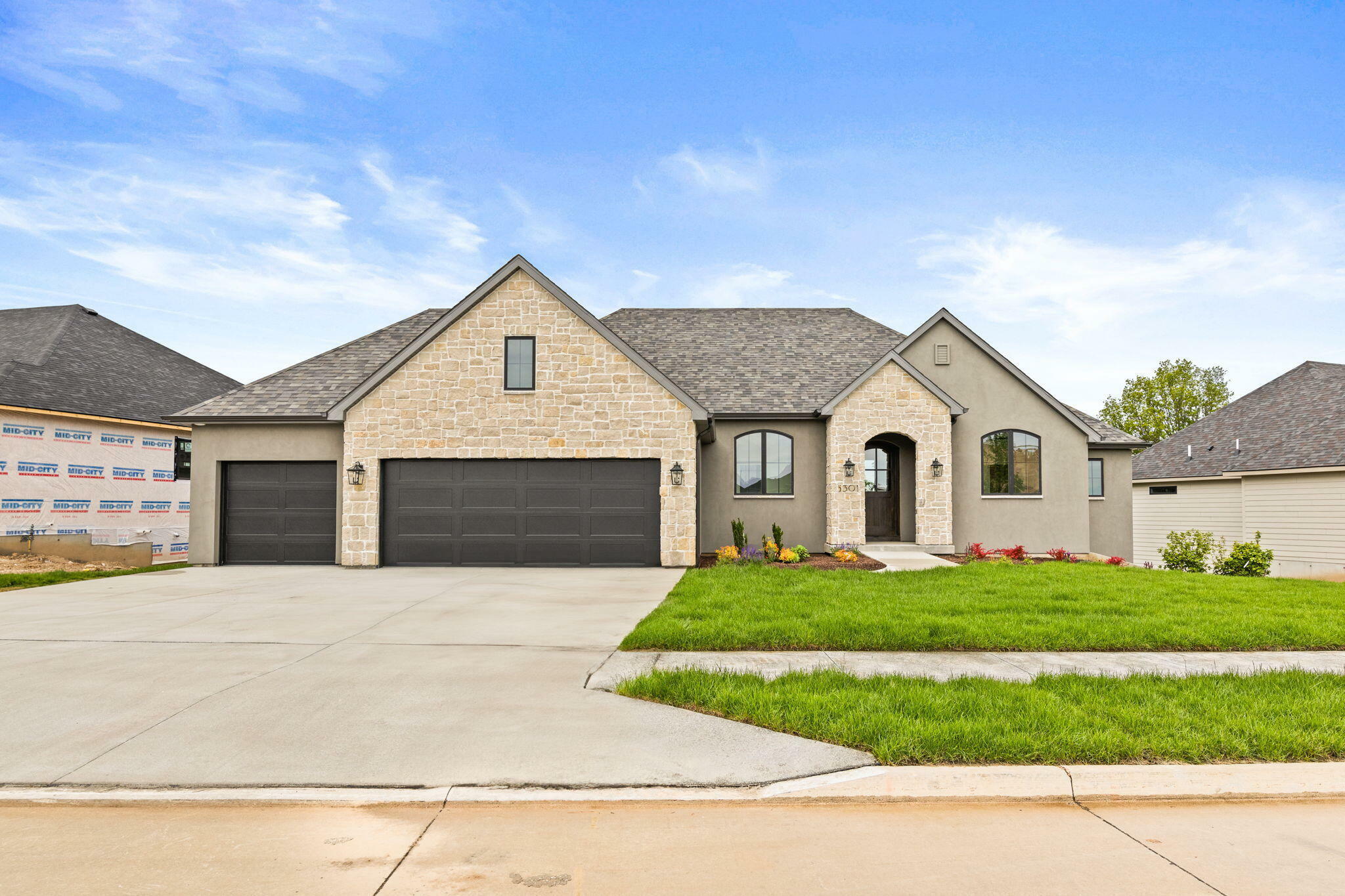 5301 Butter Cup Dr  Columbia MO 65203 photo