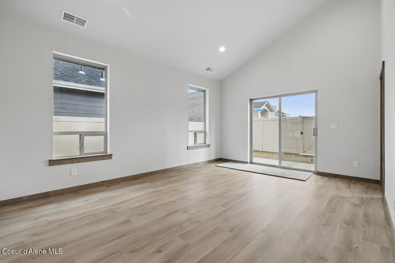 Property Photo: 8444 N Snowflake Ln ID 83835