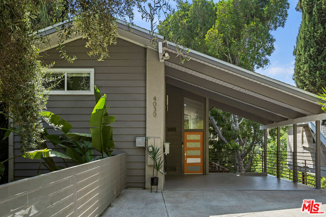 Property Photo: 4030 Elderbank Dr CA 90031