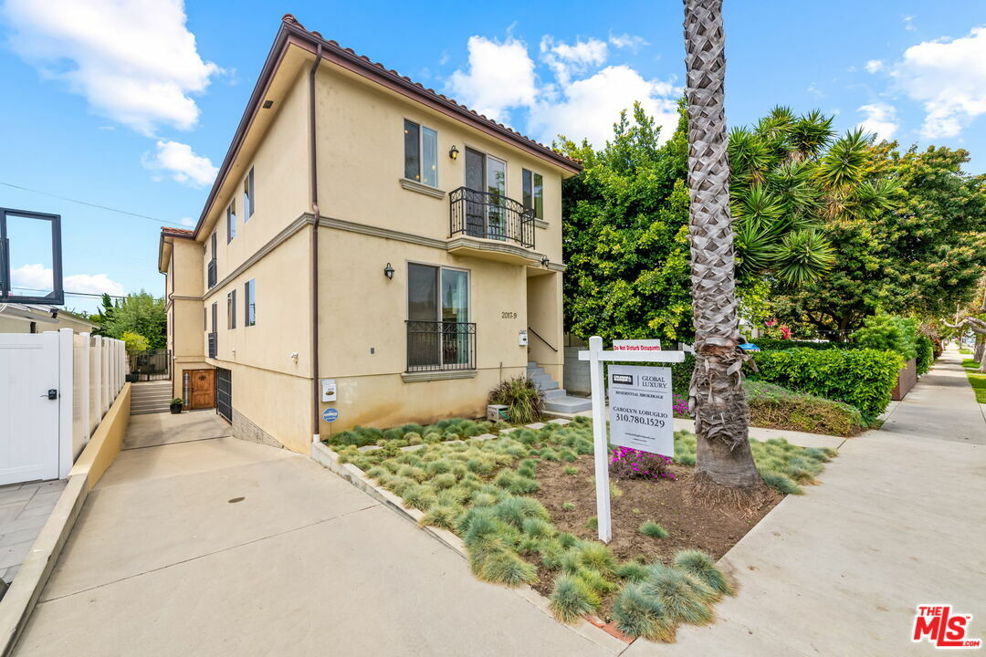 Property Photo: 2017 Butler Ave CA 90025