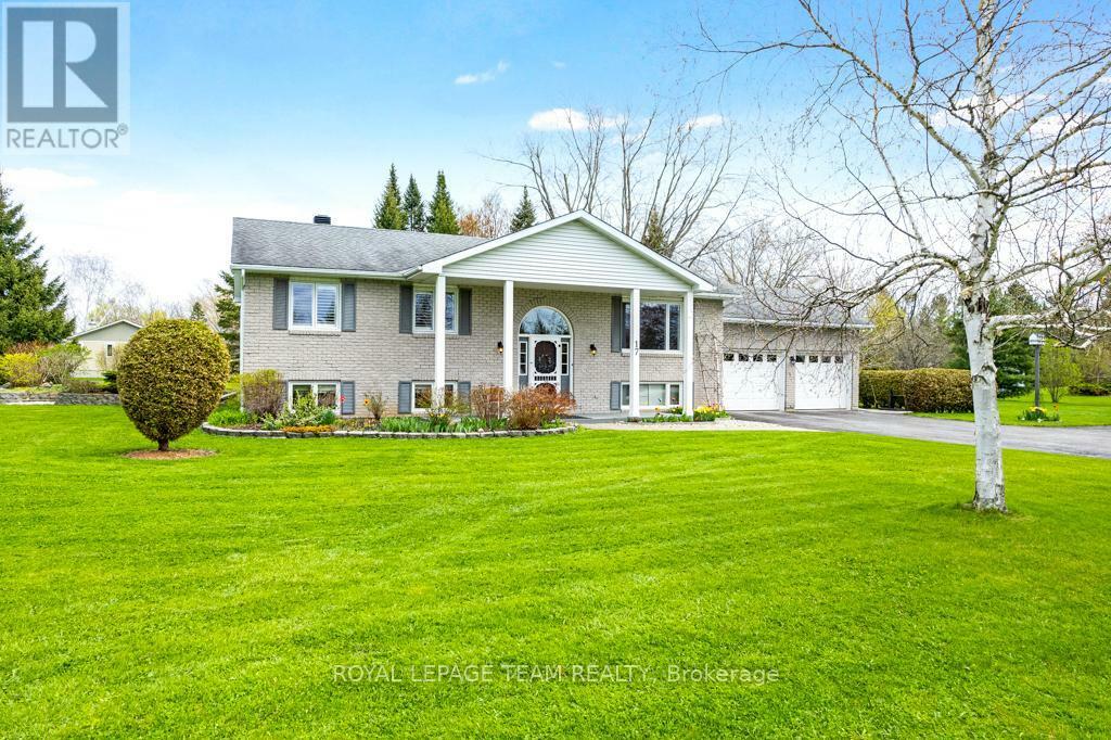 Property Photo: 17 Pioneer Drive ON K0G 1J0