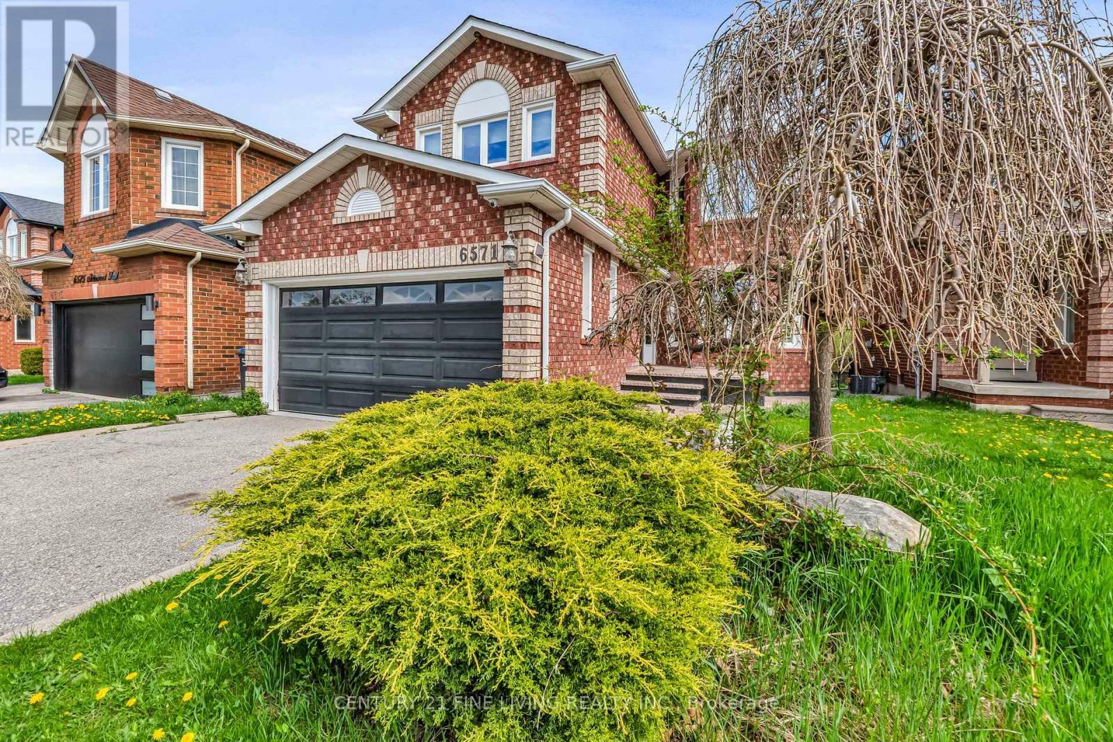 Property Photo: 6571 Alderwood Trail ON L5N 6W3