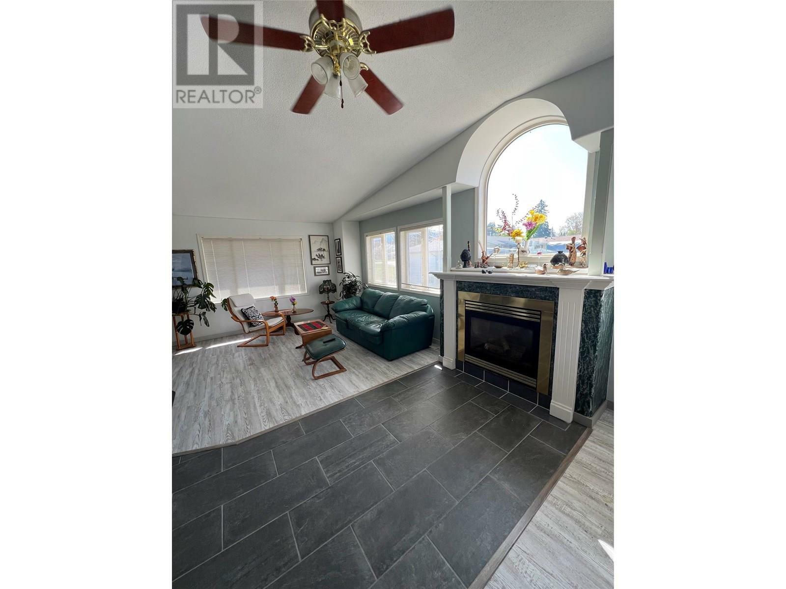 Photo de la propriété: 515 20th S Avenue South A BC V0B 1G5