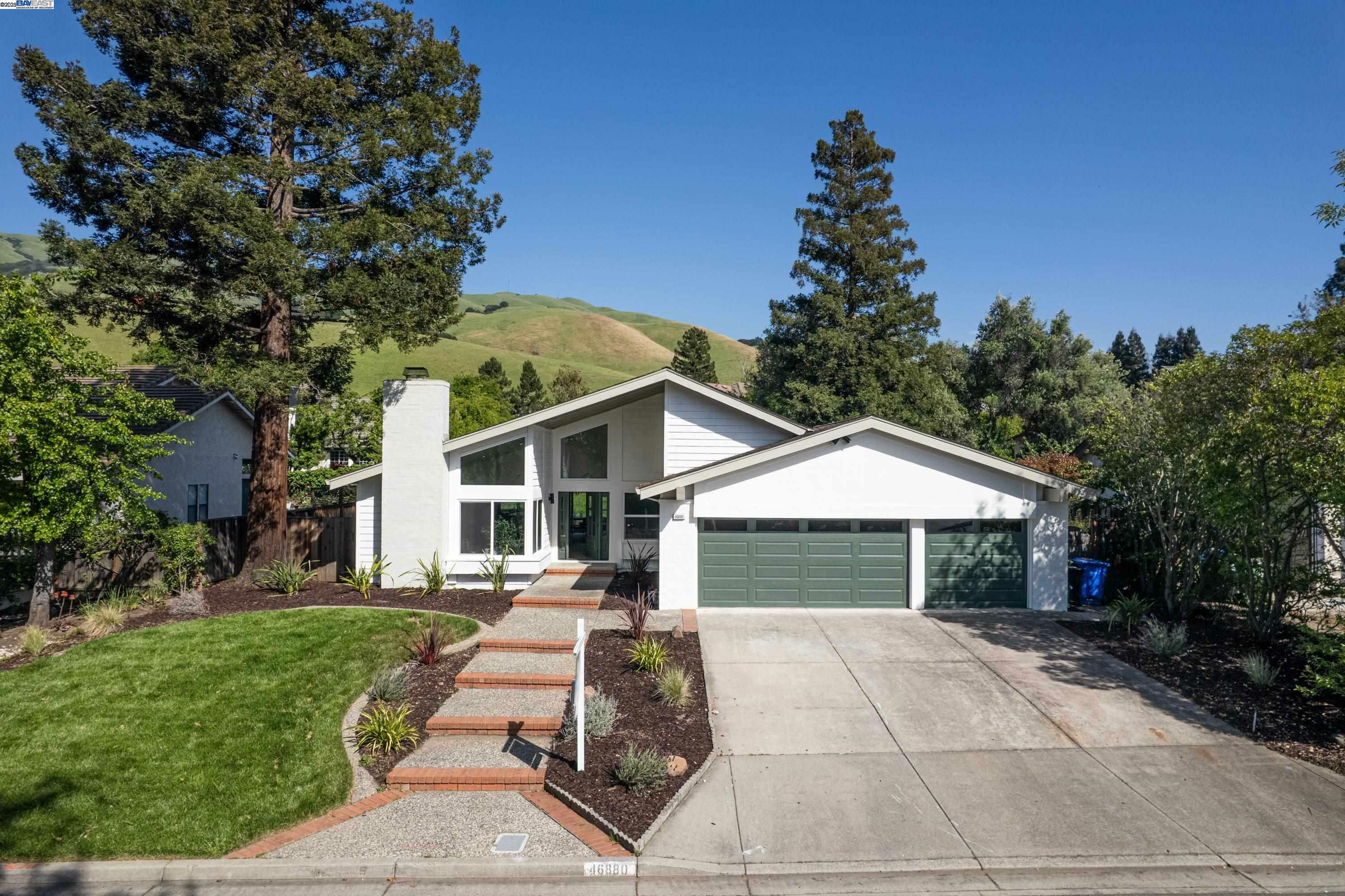 Property Photo: 46880 Sentinel Dr CA 94539