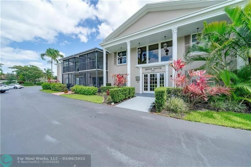 9000 Jacaranda Ln 206  Plantation FL 33324 photo