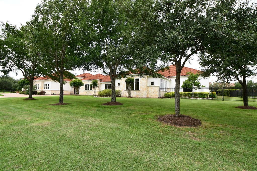 2718 Silverhorn Drive  Katy TX 77450 photo
