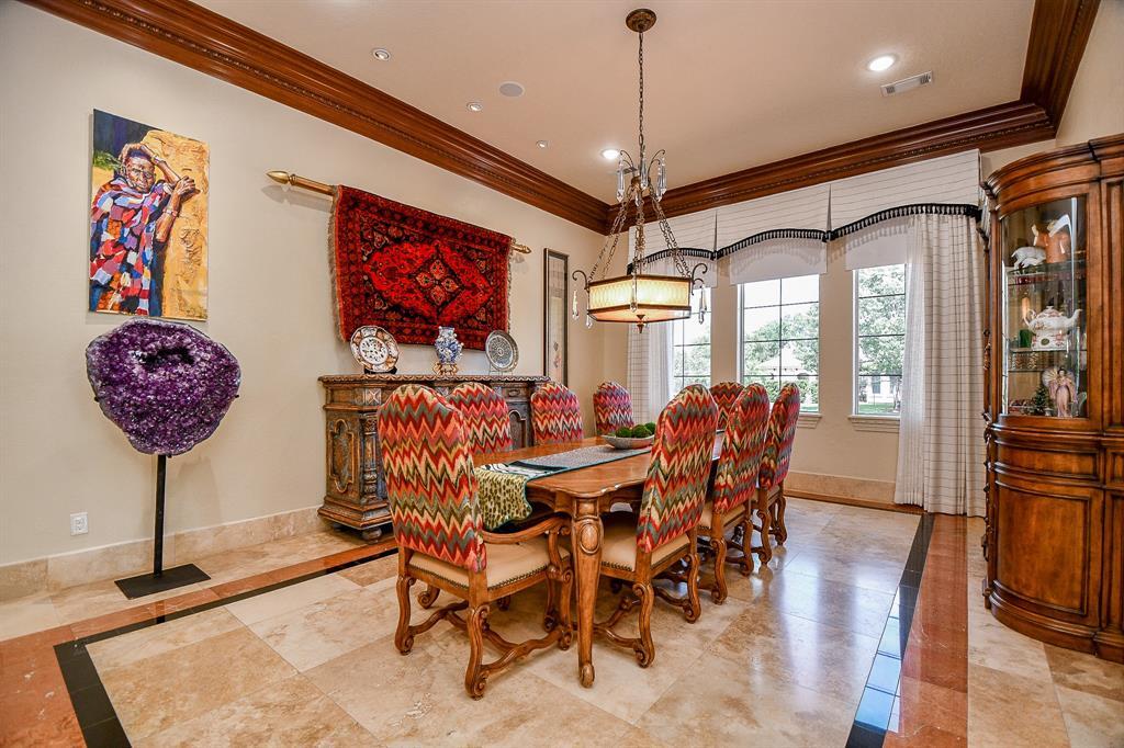 Property Photo: 2718 Silverhorn Drive TX 77450