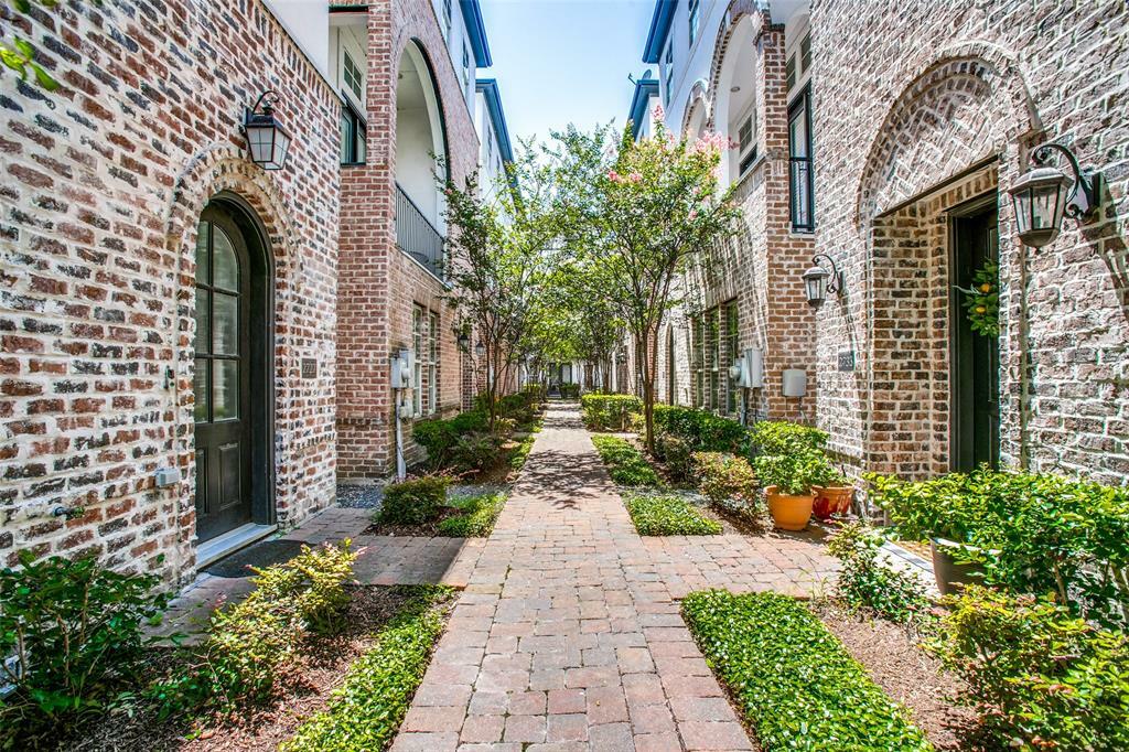 Property Photo: 2727 Cohn Street TX 77007