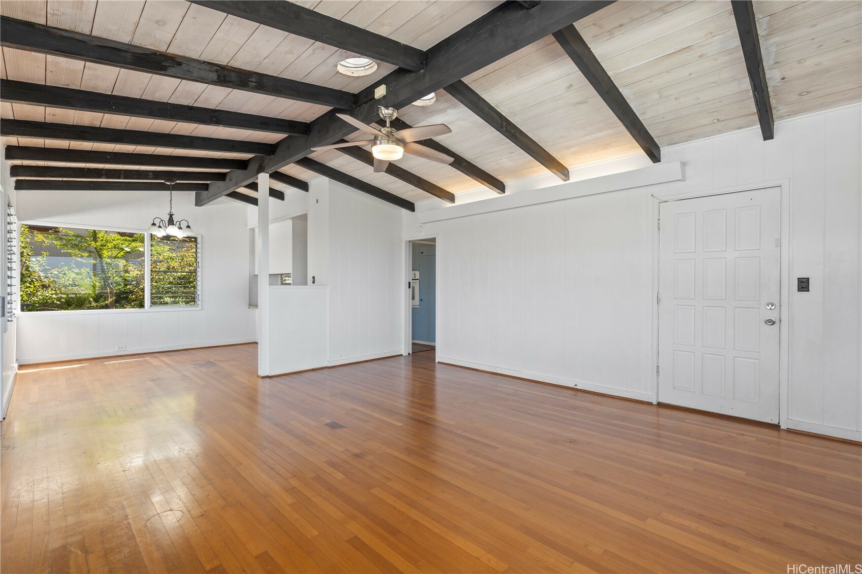 Property Photo: 1554 Ala Amoamo Street HI 96819