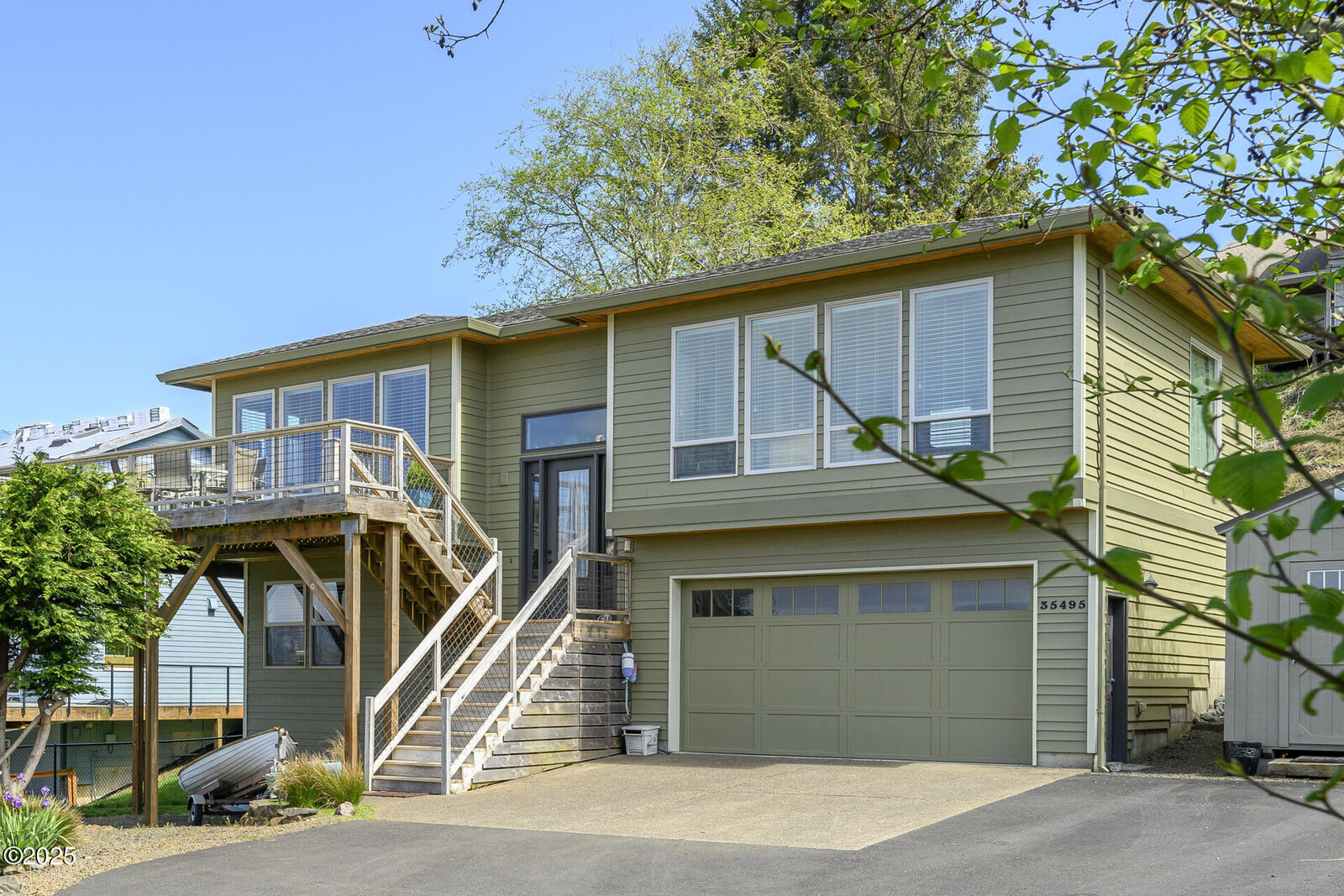 Property Photo:  35495 Riverview Avenue  OR 97135 