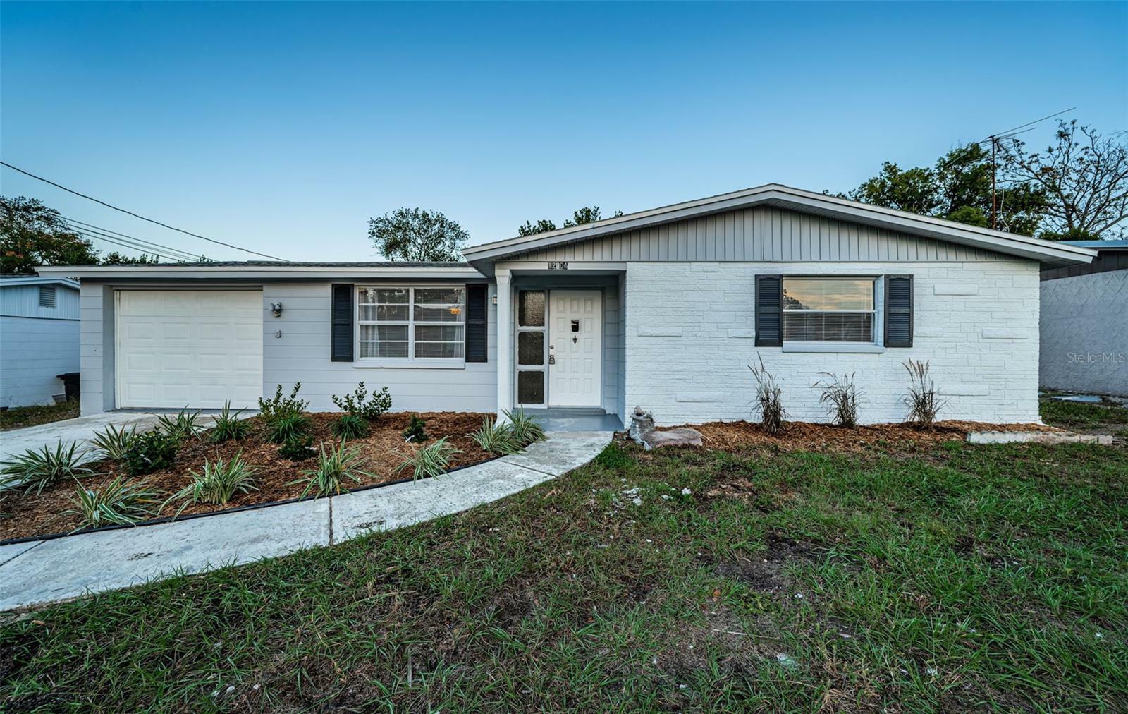 Property Photo: 12904 College Hill Drive FL 34667