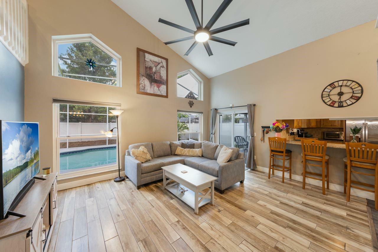 Property Photo: 1010 Sugarberry Trail FL 32765