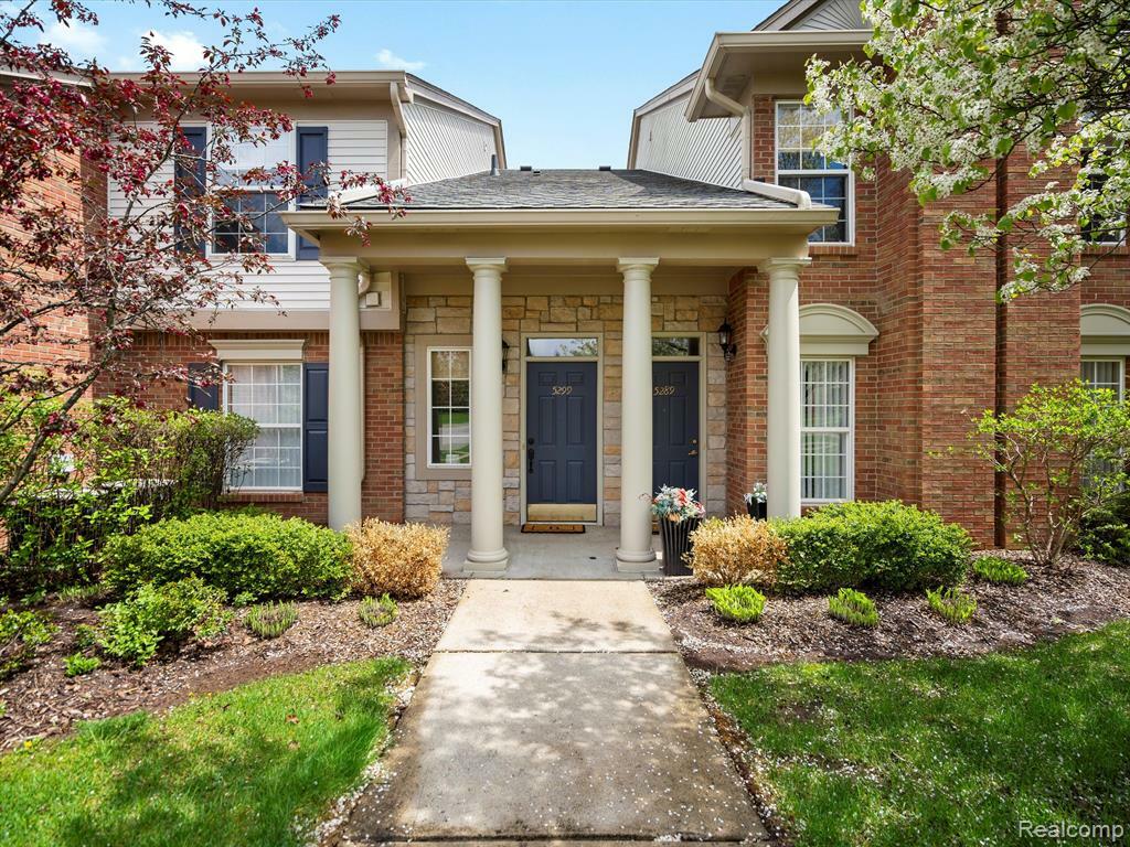 5289 Brookemonte Circle  Rochester MI 48306 5013 photo