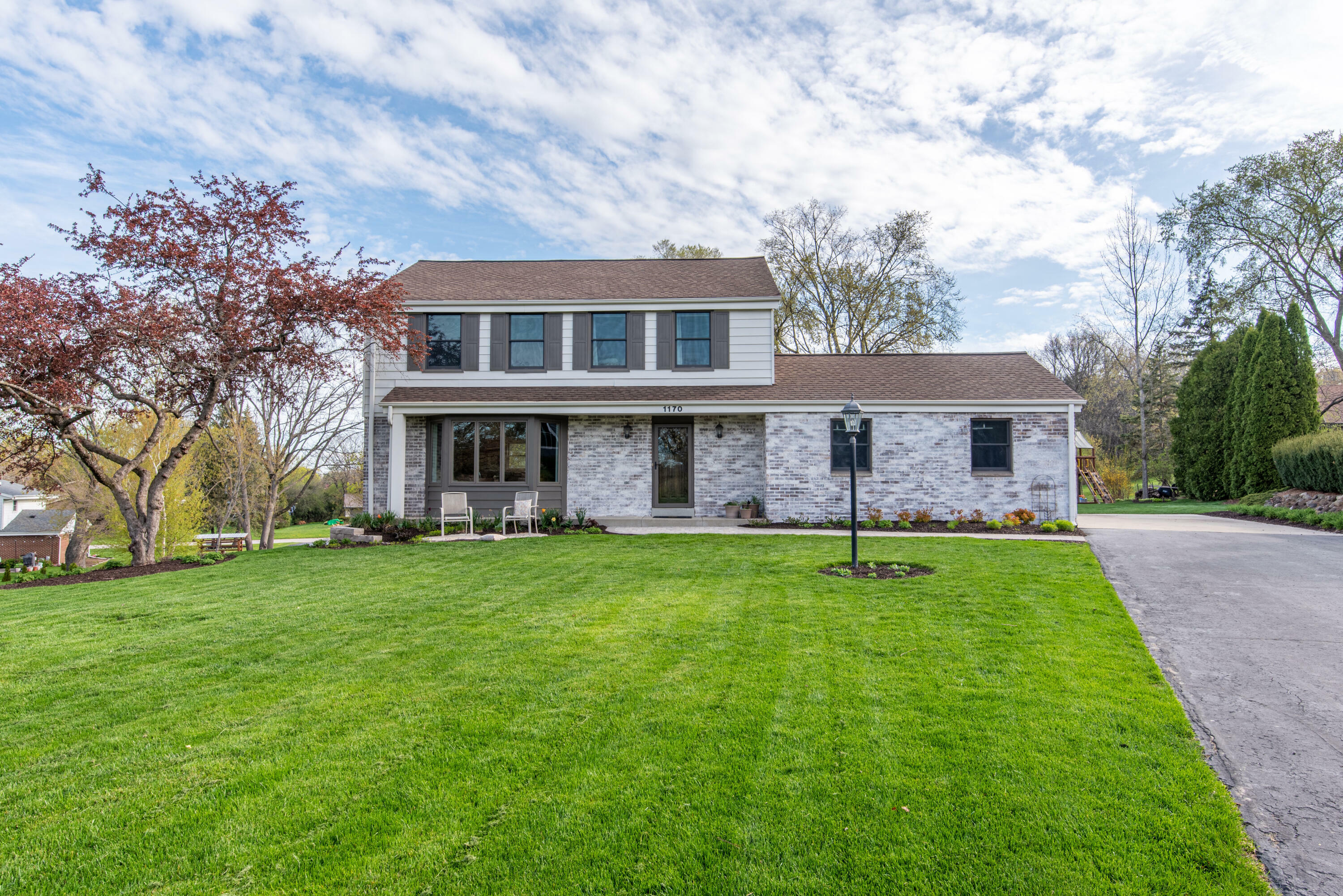 Property Photo: 1170 Tanglewood Ct WI 53005