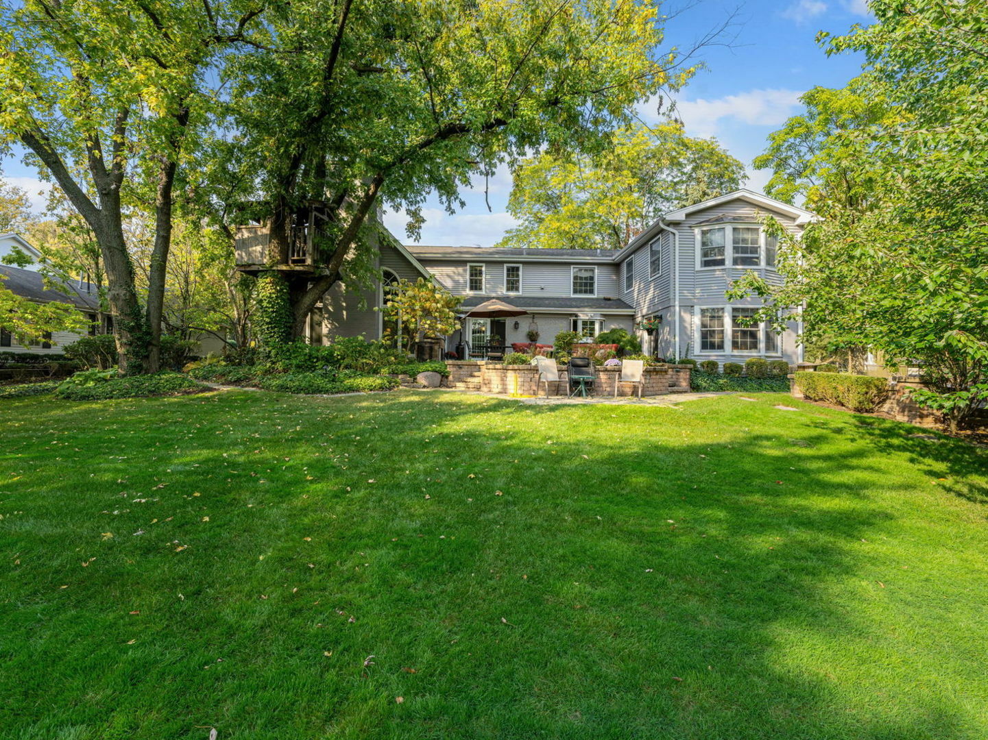 Property Photo: 36 Croydon Lane IL 60523