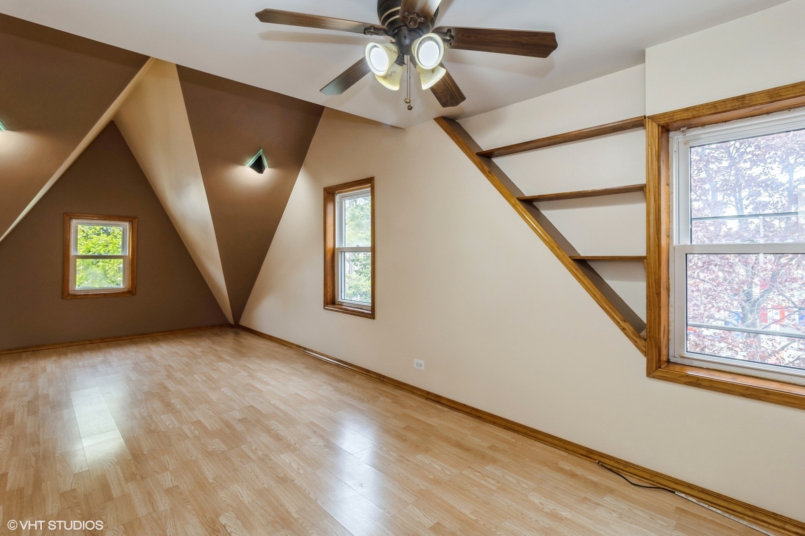 Property Photo: 4979 N Austin Avenue 2 IL 60630