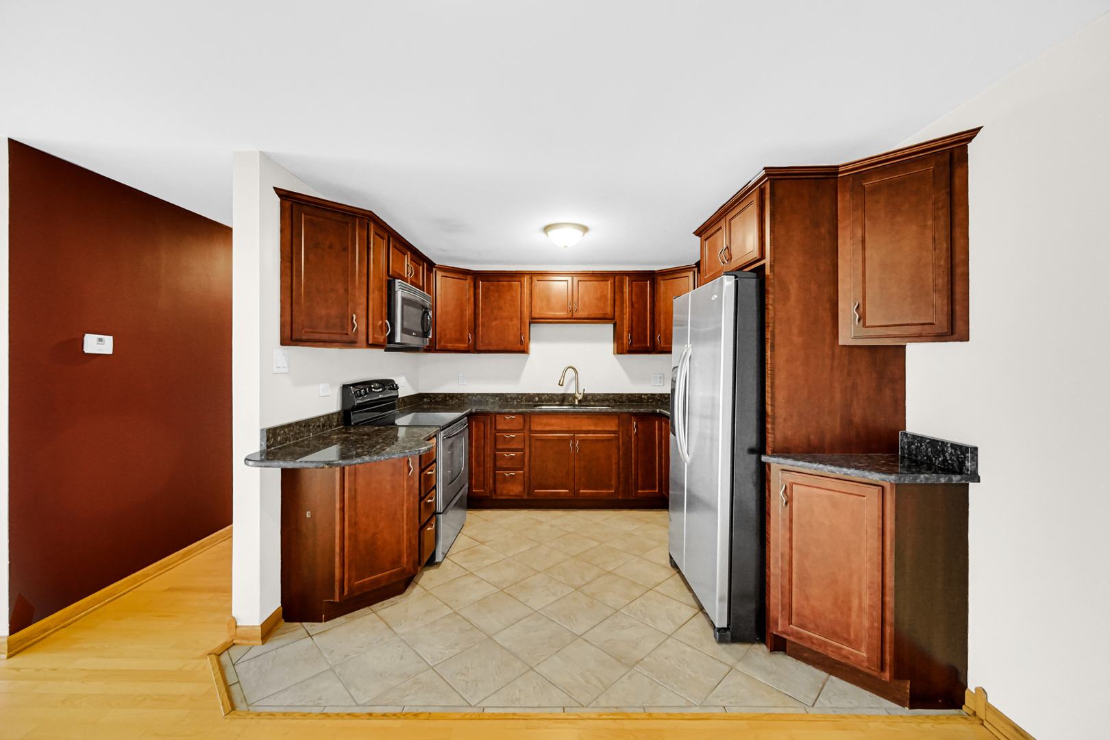 Property Photo: 10214 S 84th Terrace 109 IL 60465