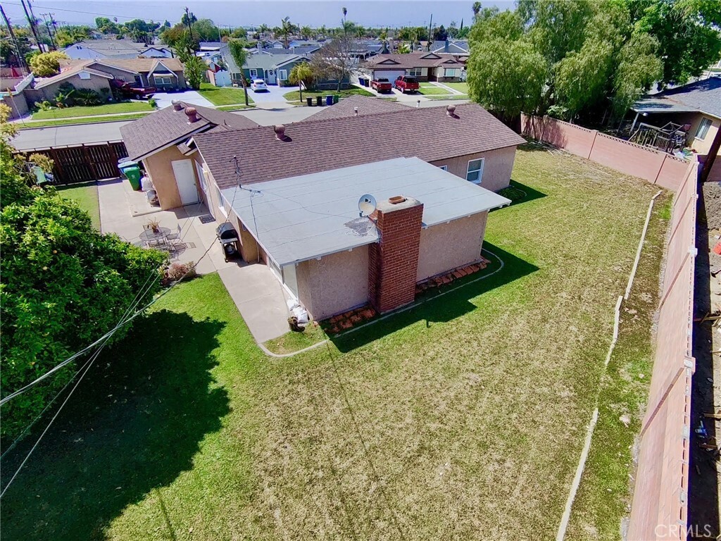 Property Photo: 13722 Hammon Place CA 92683