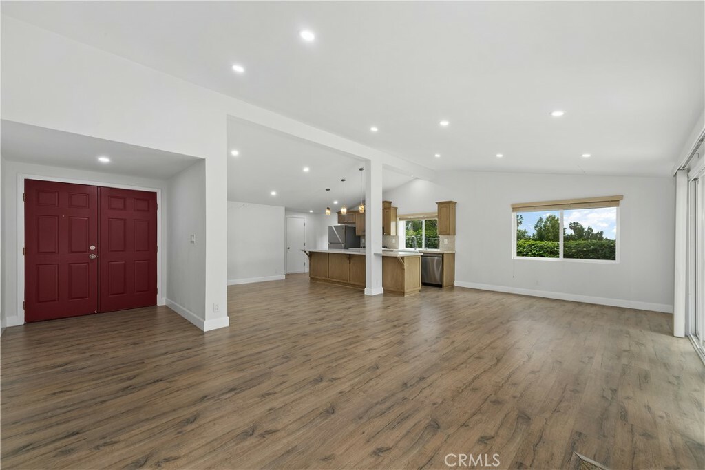 Property Photo: 20524 Rhoda Street CA 91367