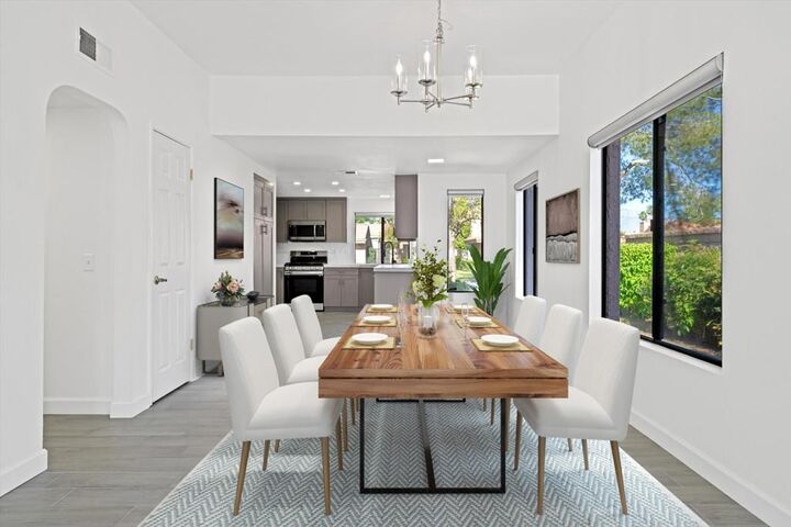Property Photo:  44059 Chamonix Court  CA 92260 