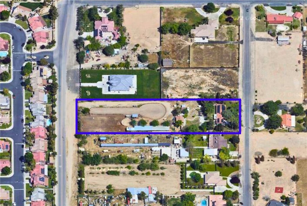 Property Photo: 644 Whittendale Street CA 93307