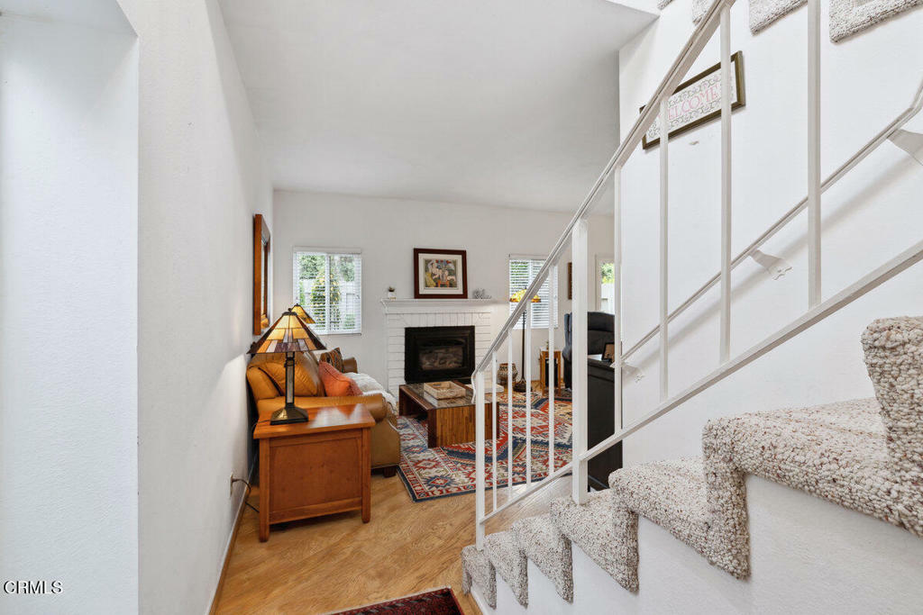 Property Photo: 2332 Chippewa Lane CA 93001