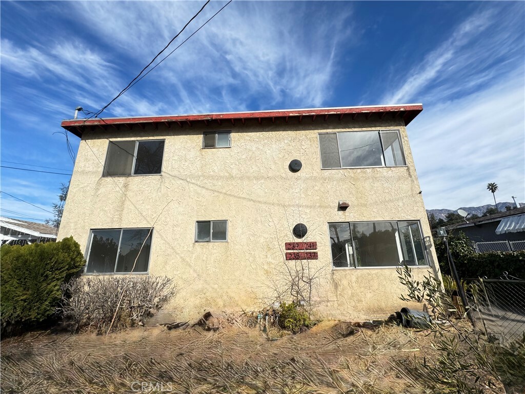 Property Photo: 237 W Howard Street CA 91103