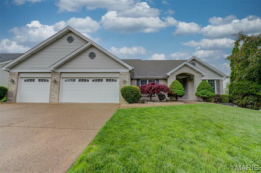 Property Photo: 25 Mountain Laurel Drive MO 63376